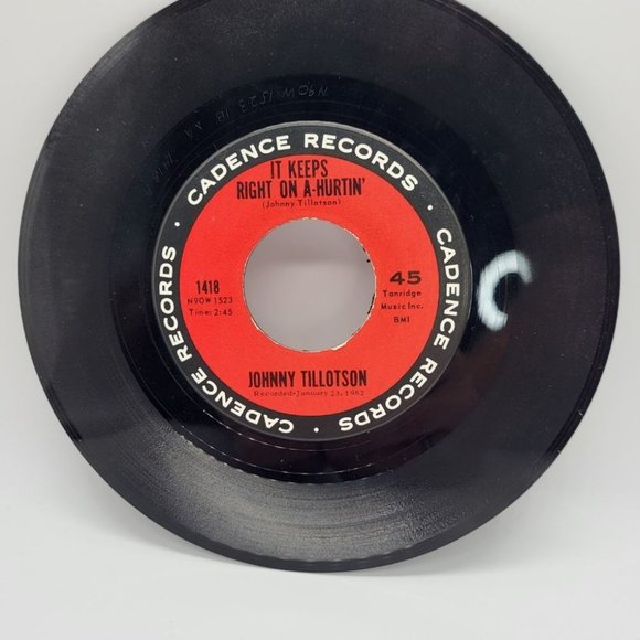Vtg Vinyl 45 RPM Johnny Tillotson She Gave Sweet Love To Me / It Keeps Right On - Picture 2 of 2